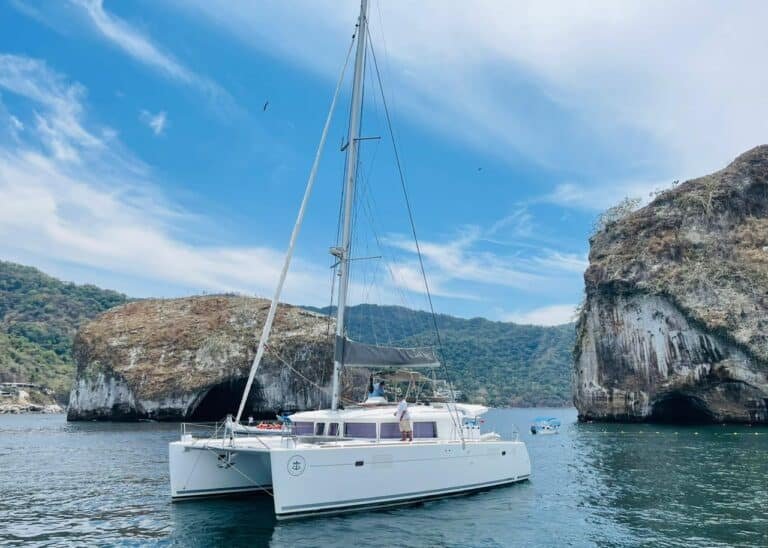 Lagoon 45 - Catamaran Puerto Vallarta