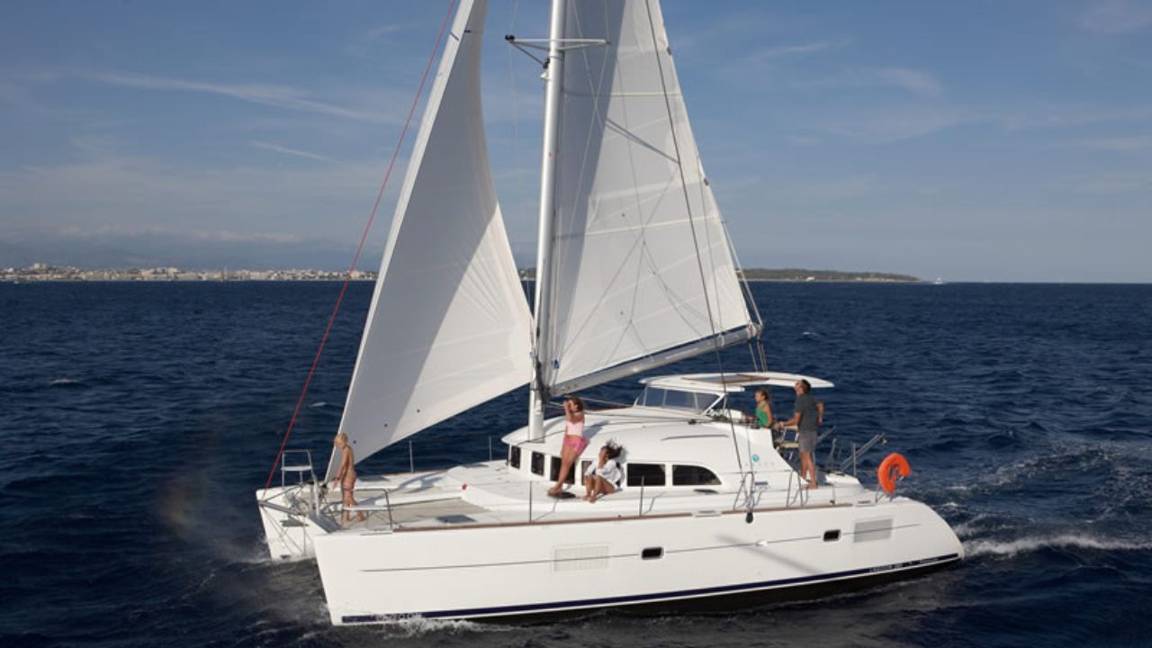 catamaranes-pvpfishing-and-sailing-5