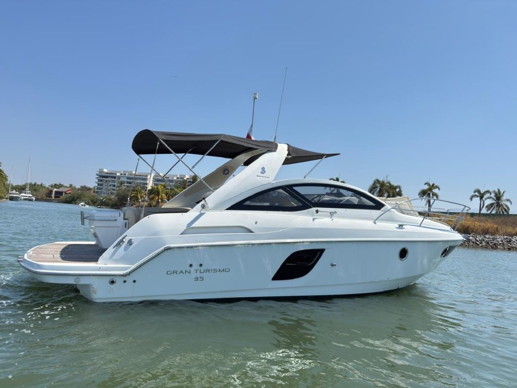 Beneteau 35 - Yacht Rental Punta Mita