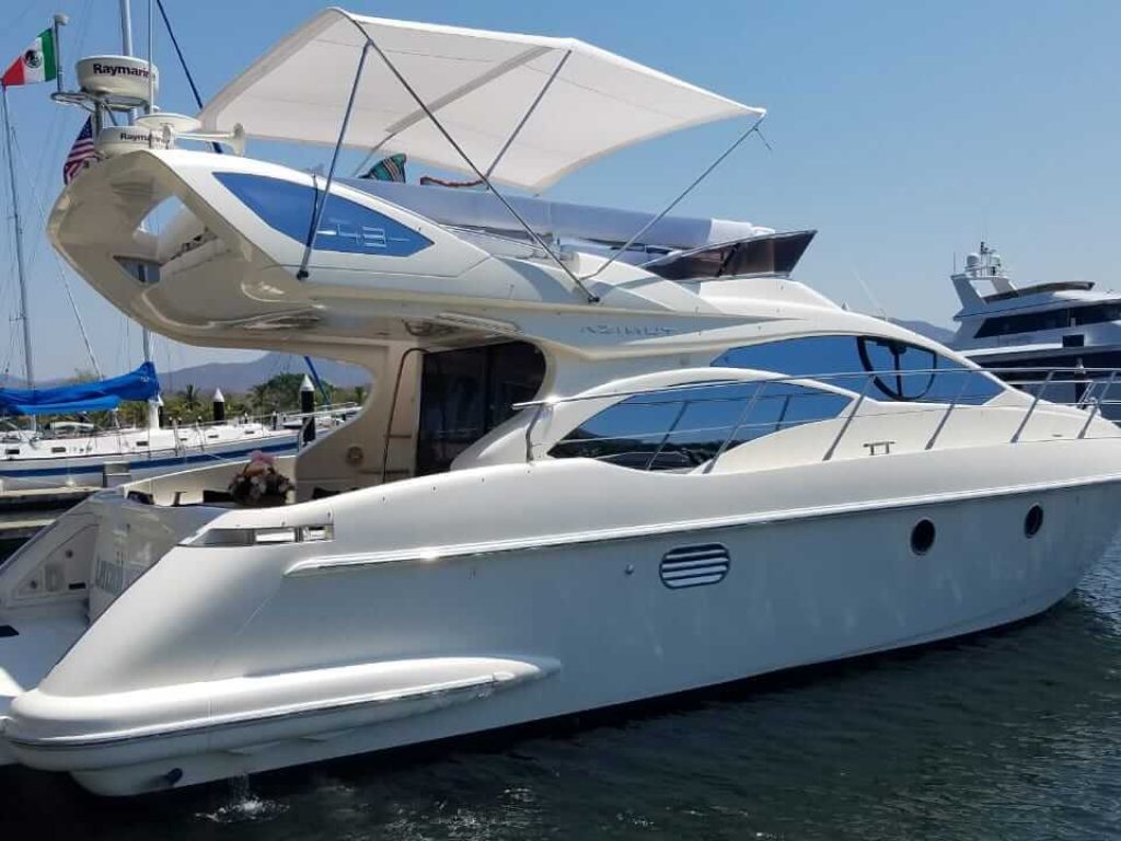 Yate de lujo en Puerto Vallarta - Azimut 43