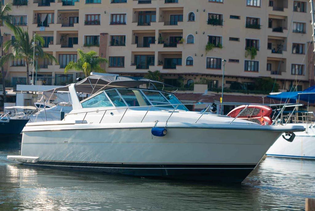 Tiara 44 - Renta de Yates en Puerto Vallarta