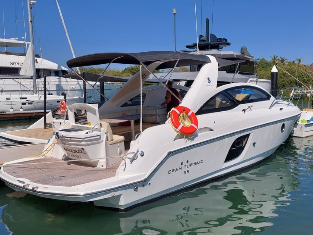 Beneteau 35 - Yacht Rental Punta Mita