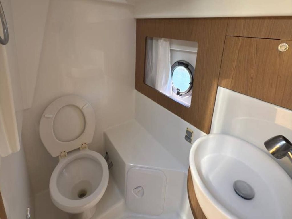 Beneteau 35 - Yacht Rental Punta Mita