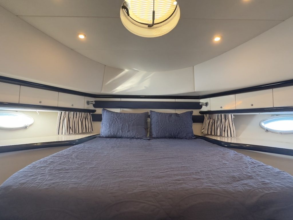 Luxury Yacht Puerto Vallarta - Sunseeker 74