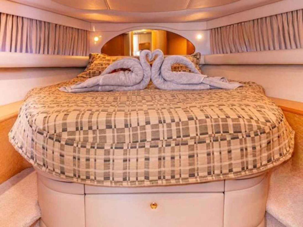 Sea Ray 60 - Yacht Charter Puerto Vallarta
