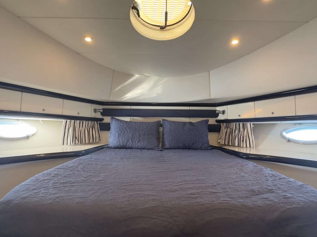 Luxury Yacht Puerto Vallarta - Sunseeker 74