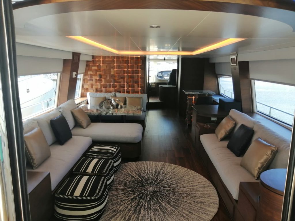 Luxury Yacht Puerto Vallarta - Azimut 85 (2017)