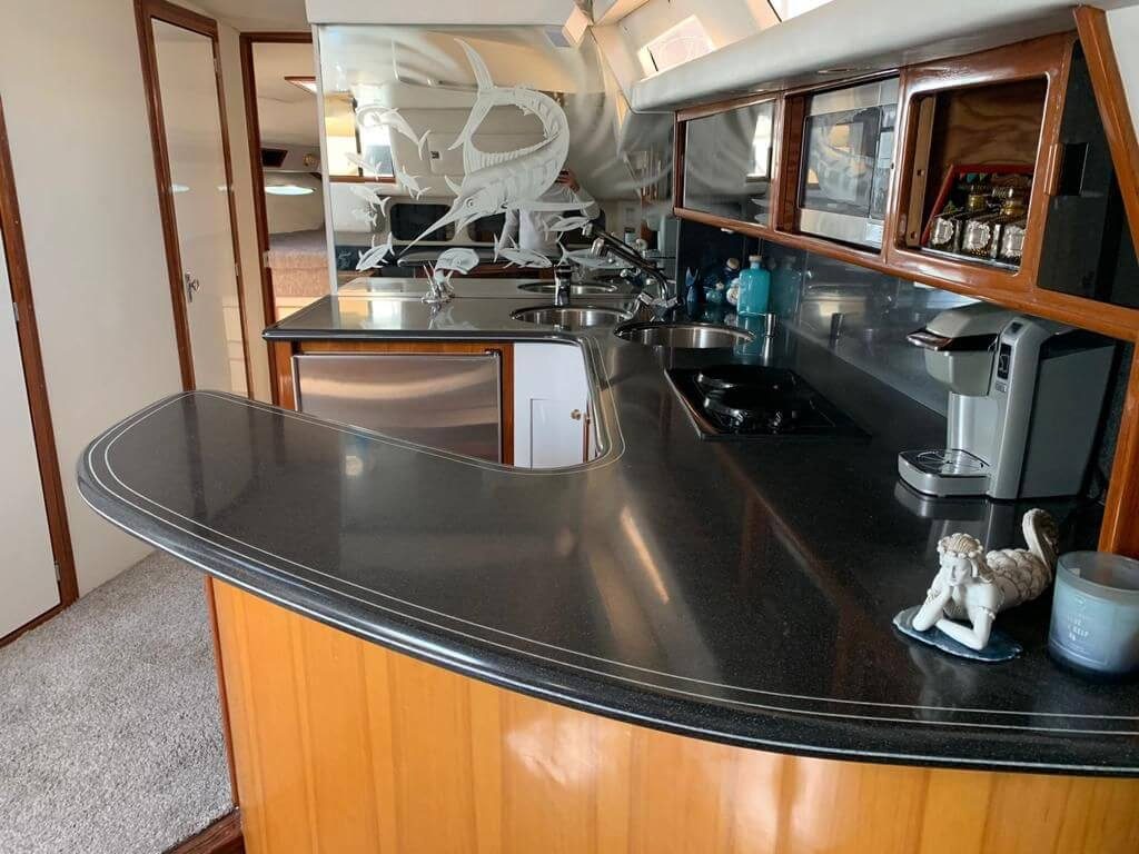Cheap yacht in Puerto Vallarta - Sea Ray 46