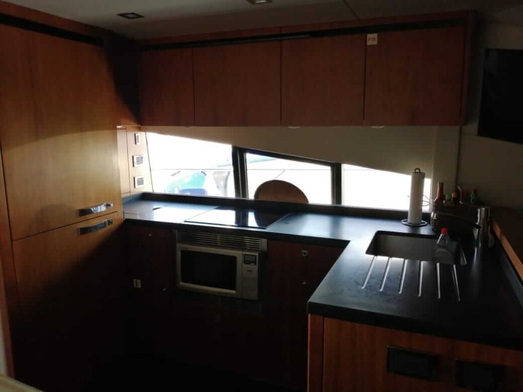 Luxury Yacht Puerto Vallarta - Sunseeker 69