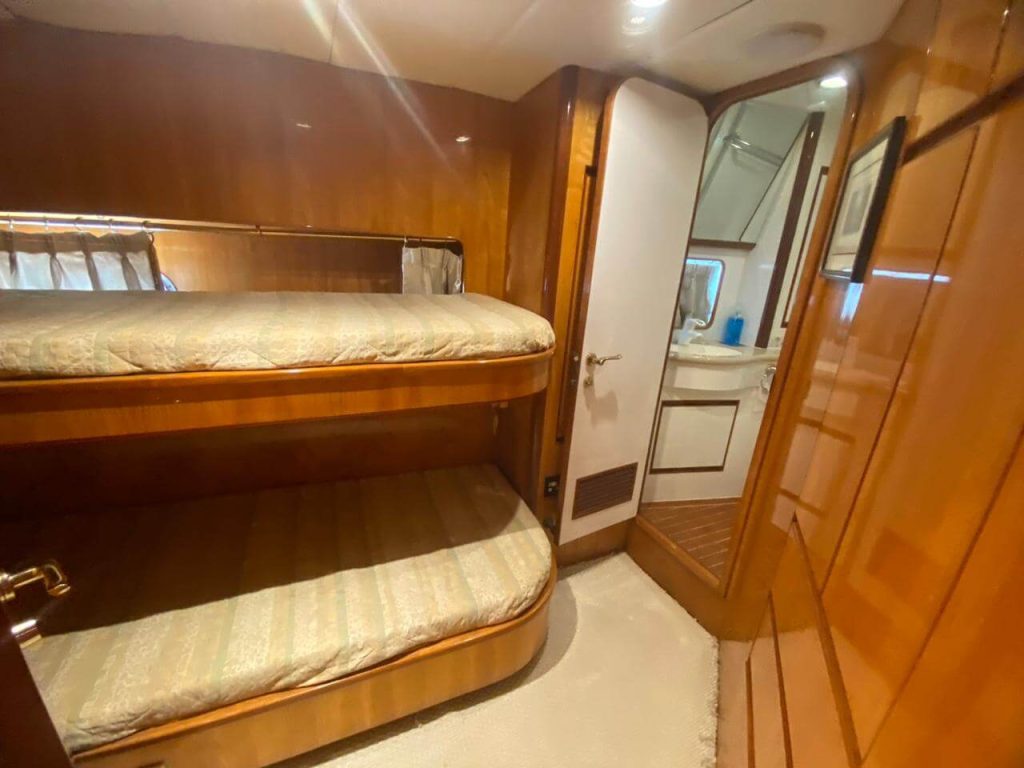 Luxury Yacht Puerto Vallarta - Vtech 65