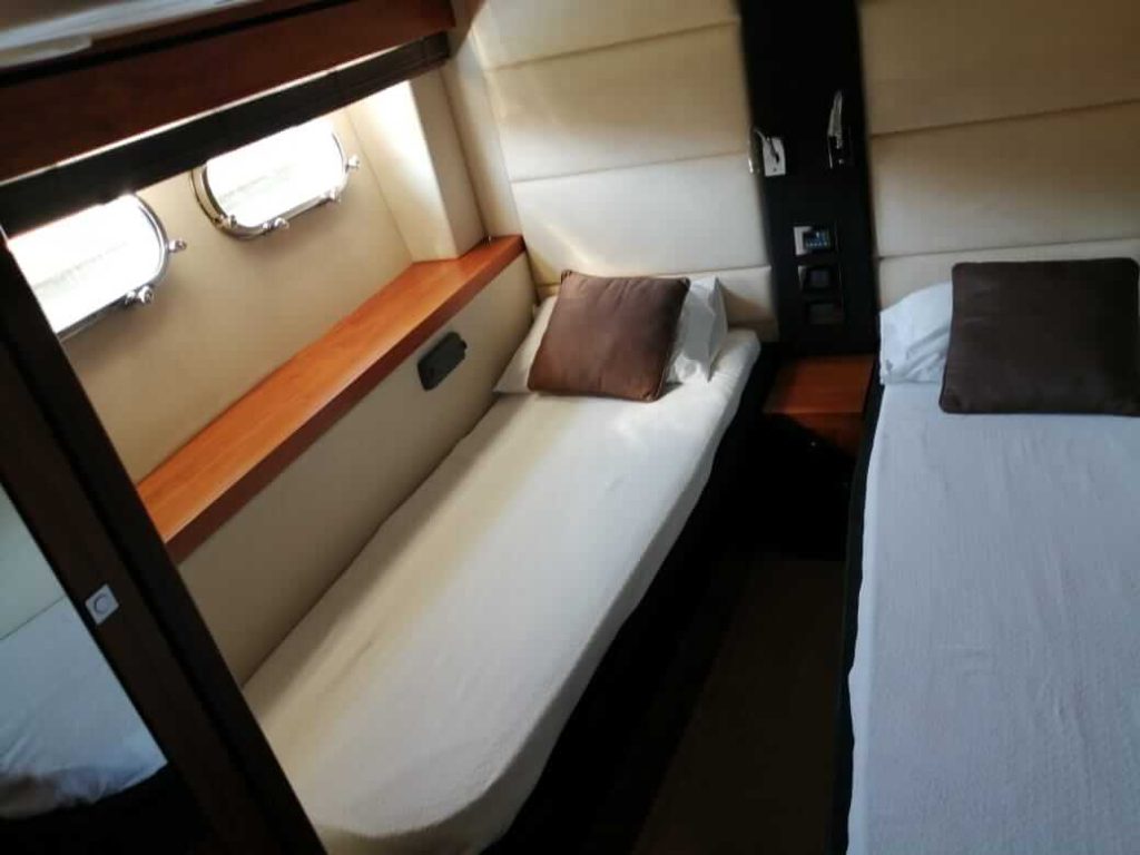 Luxury Yacht Puerto Vallarta - Sunseeker 69