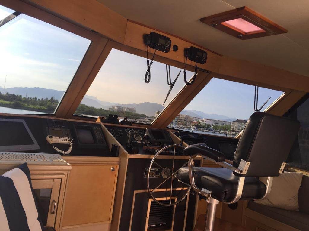 Hatteras 60 - Overnight Fishing Charter