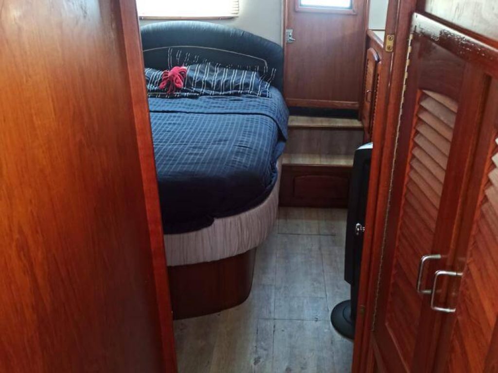 Custom 50 - Puerto Vallarta Yacht Rental