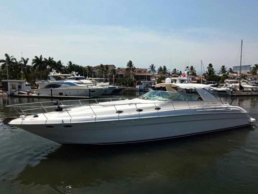 Sea Ray 60 - Yacht Charter Puerto Vallarta