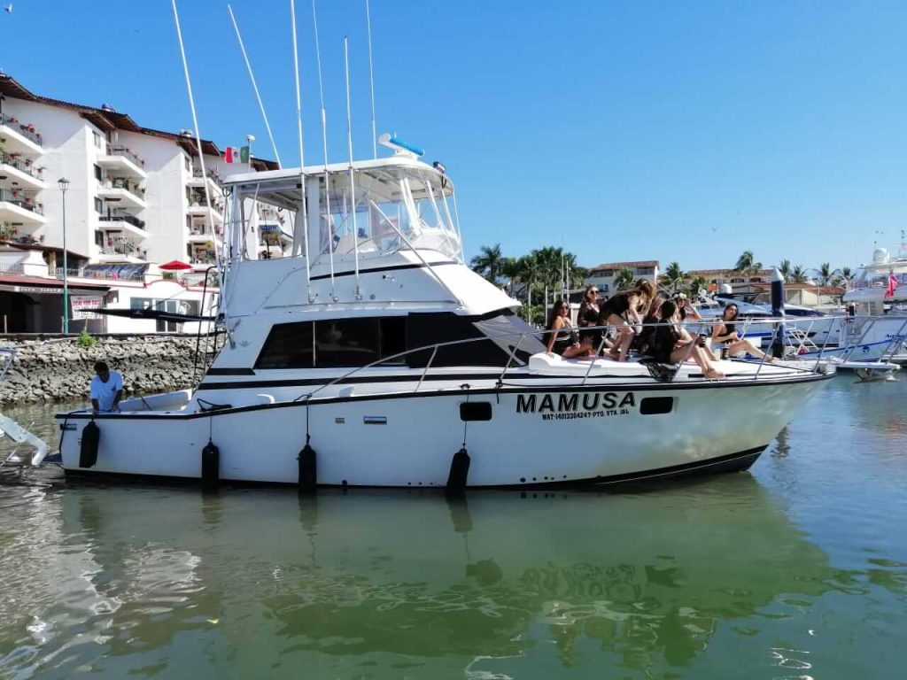 Mamusa 40 - Puerto Vallarta Fishing Charters