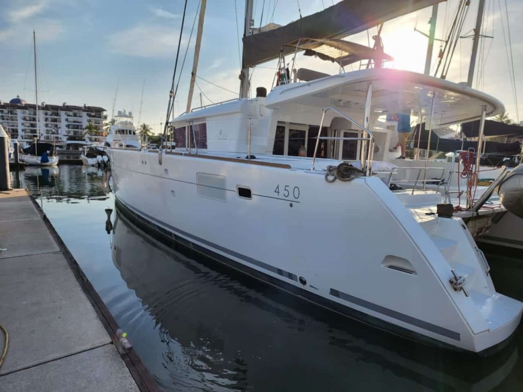 Lagoon 45 - Catamaran Rental Puerto Vallarta