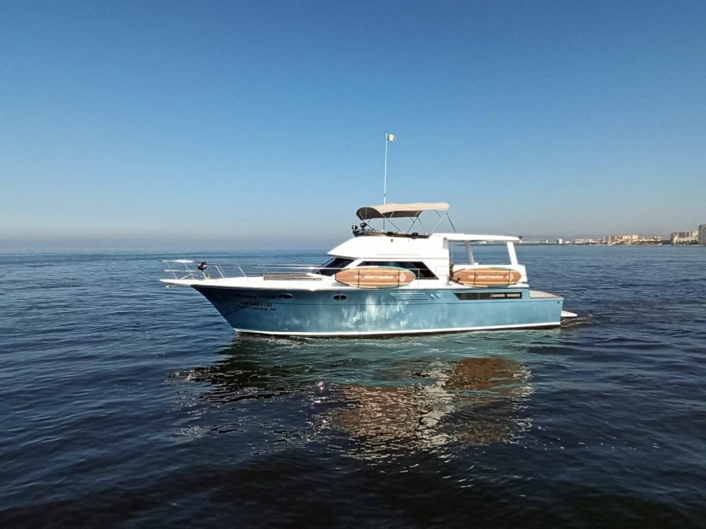 Custom 50 - Puerto Vallarta Yacht Rental
