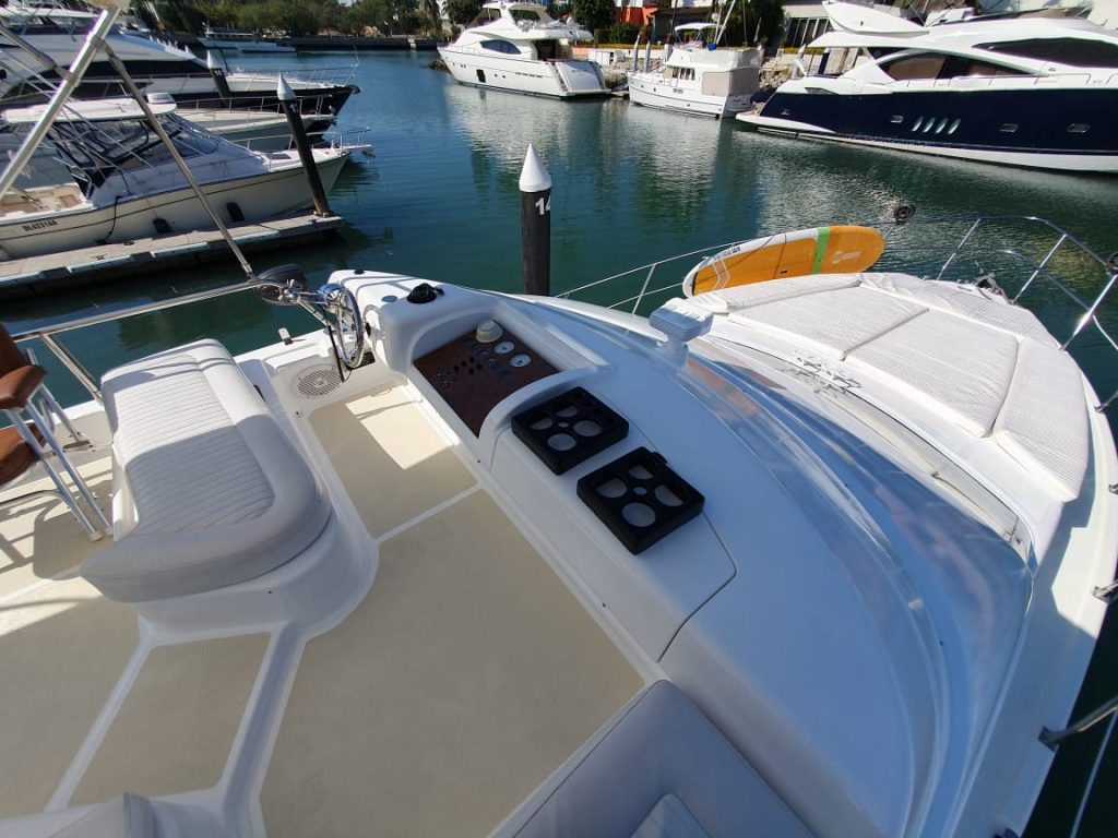 Azimut 46 Fly - Renta de Yates en Vallarta