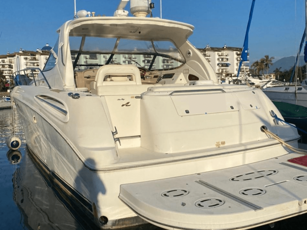 Sea Ray 55 Sundancer - Puerto Vallarta Yacht Charter
