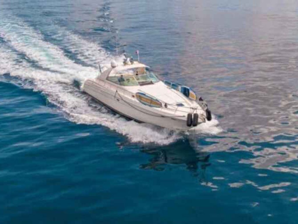 Sea Ray 60 - Yacht Charter Puerto Vallarta