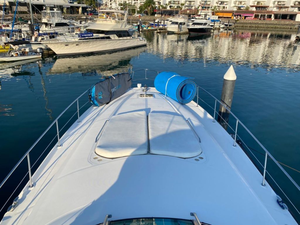 Sea Ray 55 Sundancer - Puerto Vallarta Yacht Charter