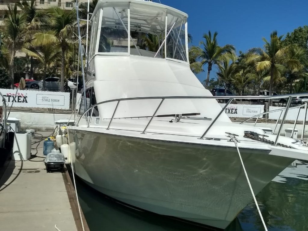 Cabo 35 Flybridge - Pesca en Riviera Nayarit