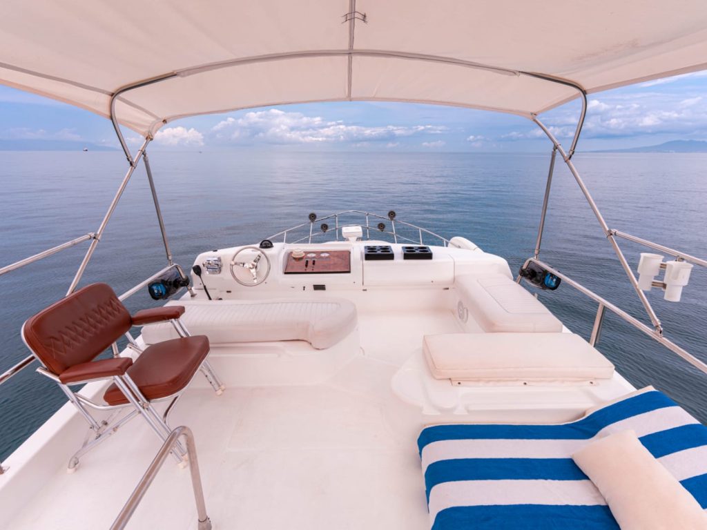 Azimut 46 Fly - Renta de Yates en Vallarta