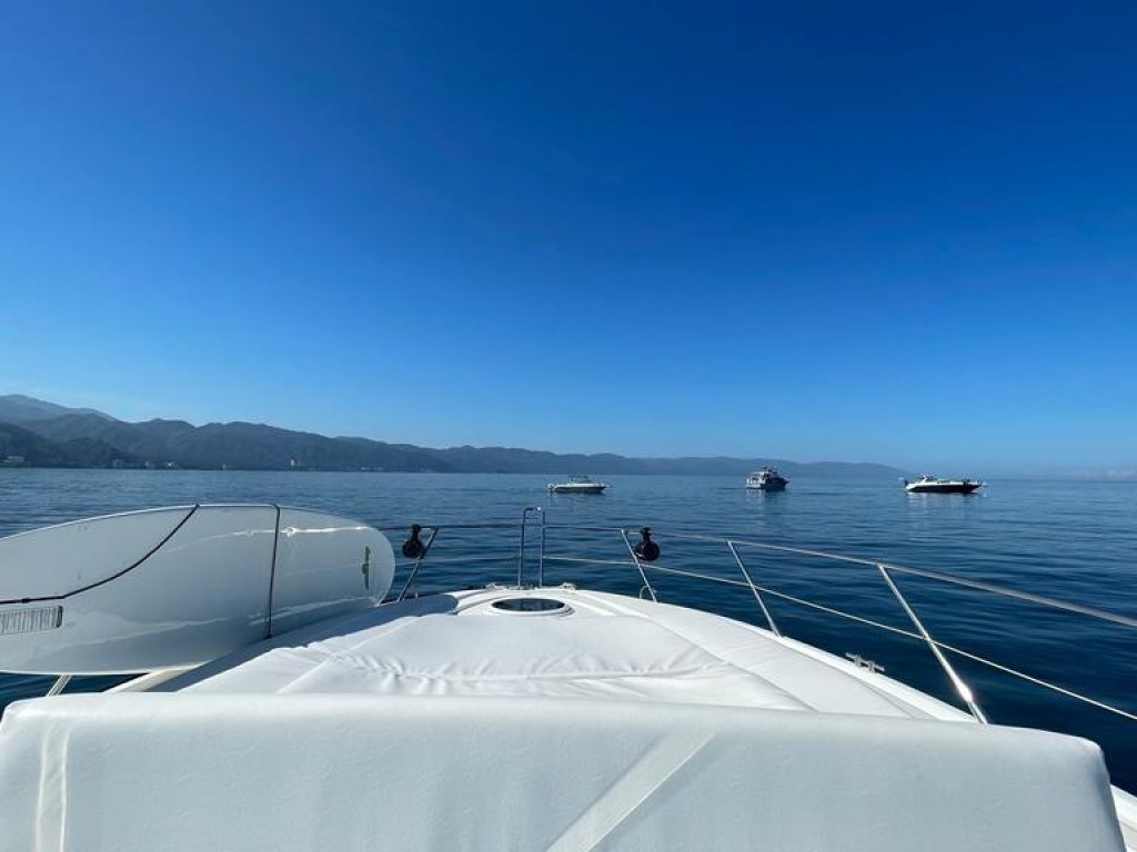 Sunseeker 46 - Yacht Rental Puerto Vallarta