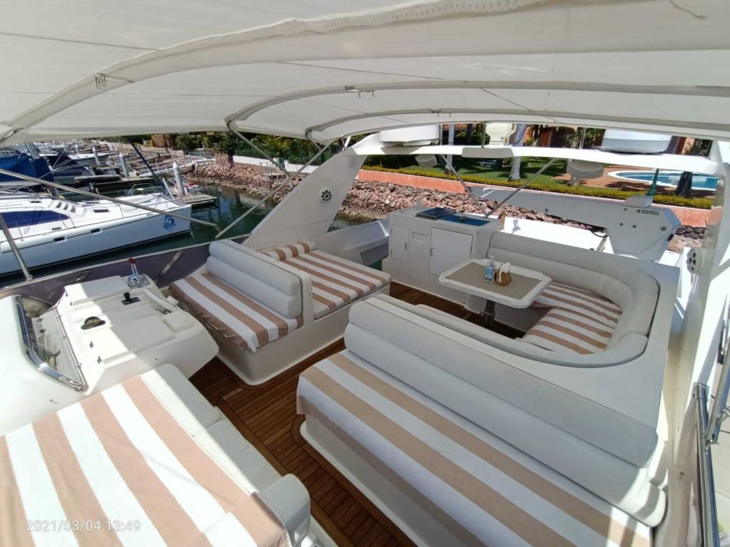 Luxury Yacht Puerto Vallarta - Vtech 65