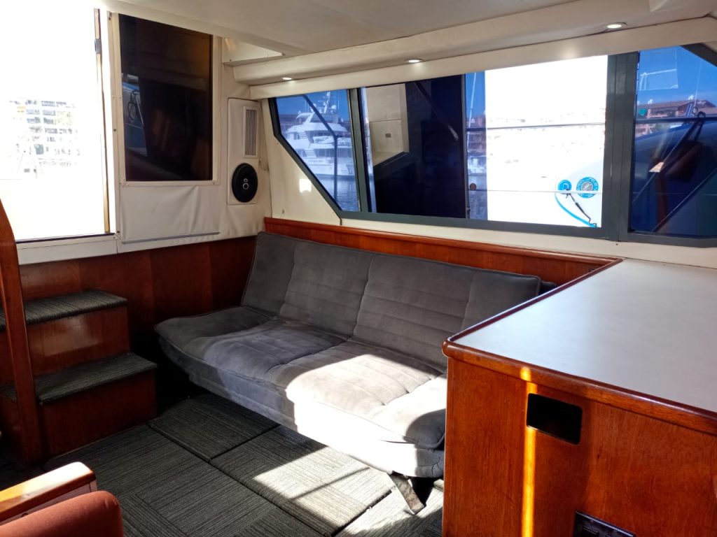 Cheap Yacht Rental Puerto Vallarta Option - Carver 42