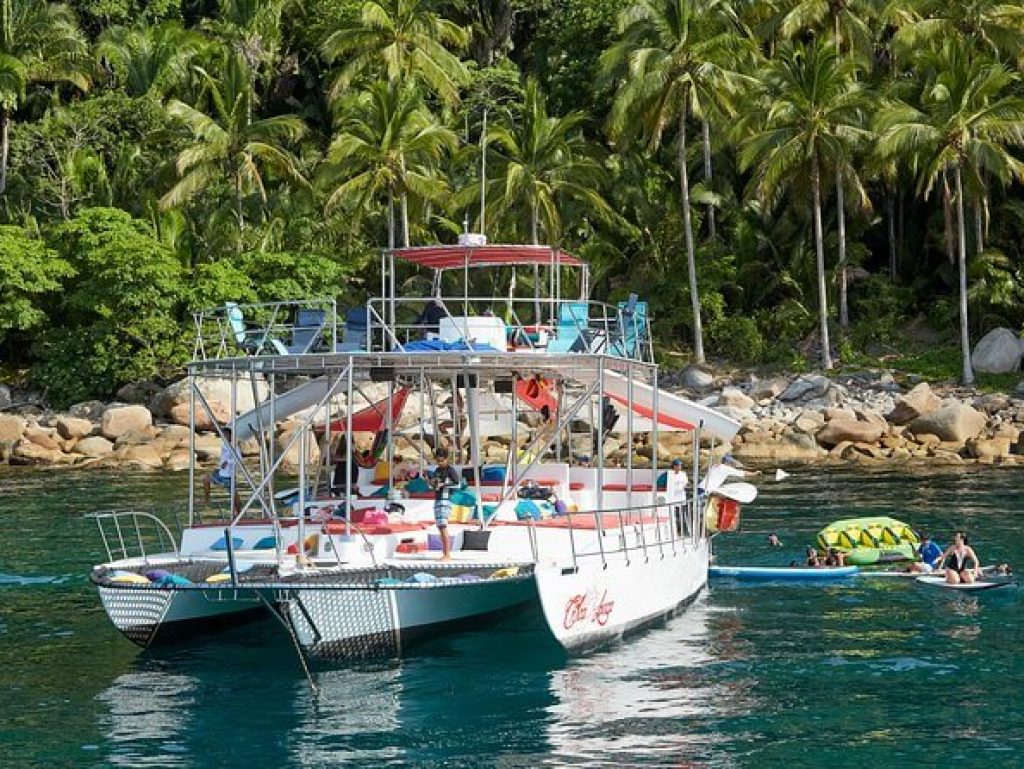 Trimarán 65 - Catamaran Nuevo Vallarta