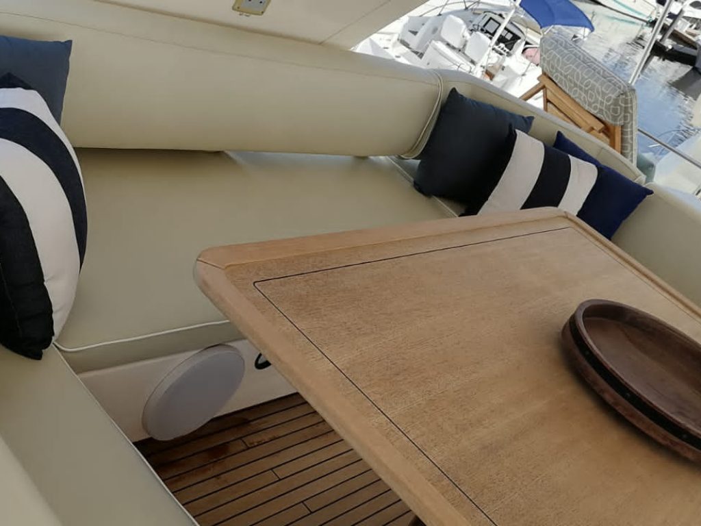 Luxury Yacht Puerto Vallarta - Azimut 70