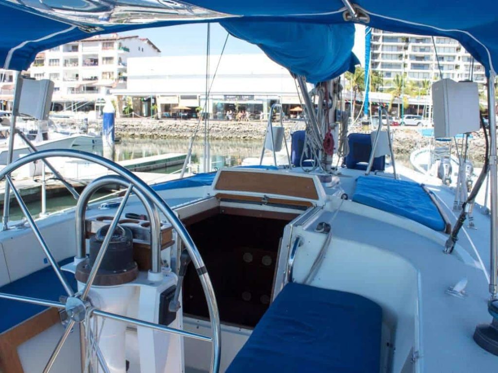 Moody 42 - Puerto Vallarta Sailboat Rental
