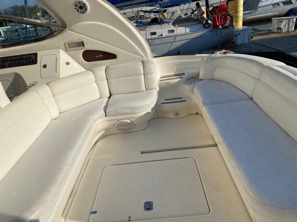 Sea Ray 55 Sundancer - Puerto Vallarta Yacht Charter