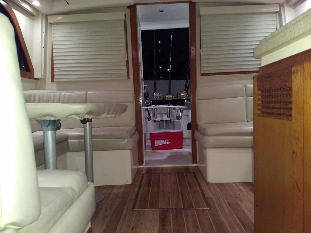 Cabo 35 Flybridge - Pesca en Riviera Nayarit