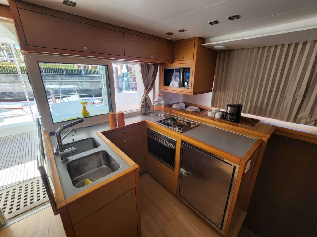 Lagoon 45 - Catamaran Rental Puerto Vallarta