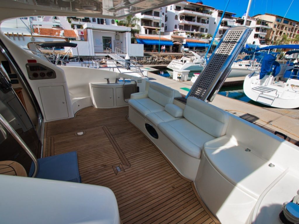 Yate de lujo en Puerto Vallarta - Azimut 58 Fly