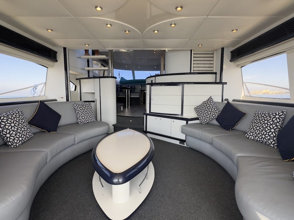 Luxury Yacht Puerto Vallarta - Sunseeker 74