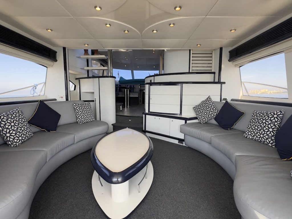Luxury Yacht Puerto Vallarta - Sunseeker 74