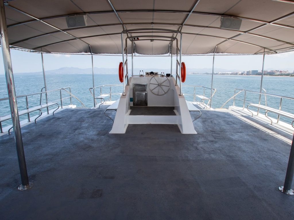 Catamaran 72 - Puerto Vallarta Catamaran Charter