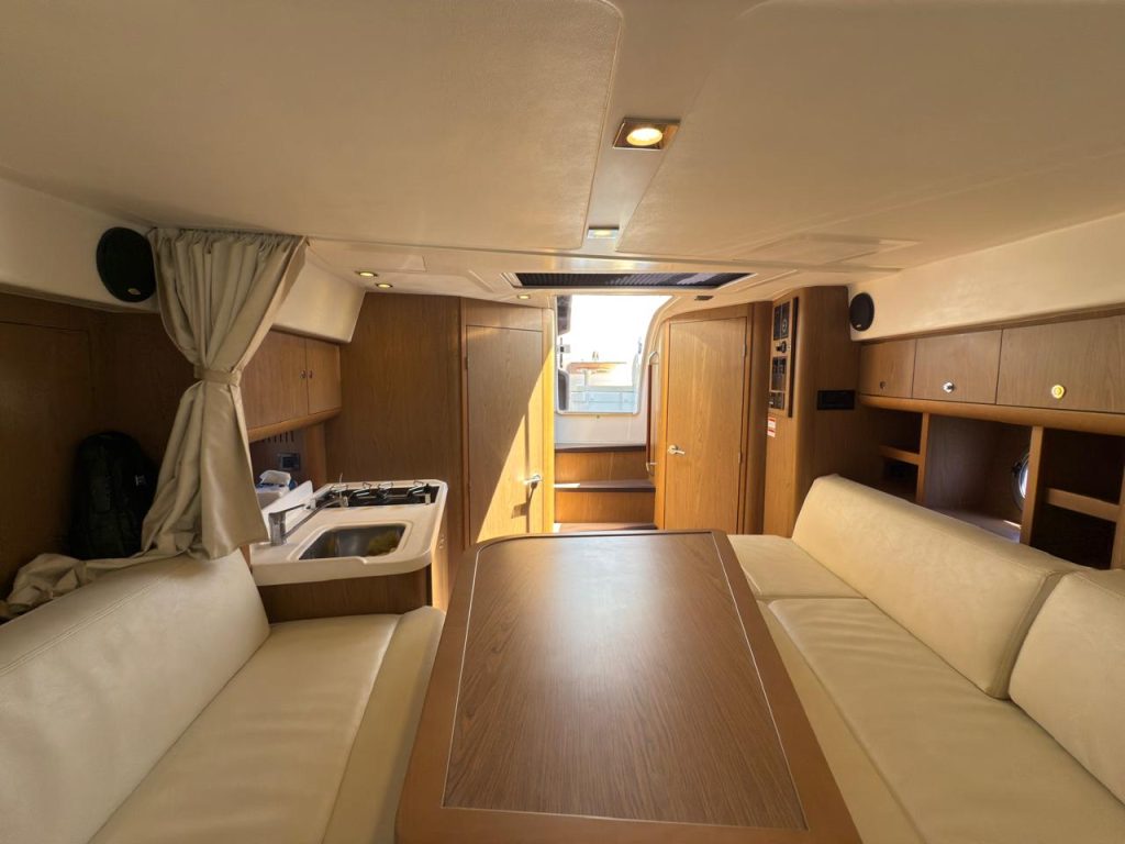 Beneteau 35 - Yacht Rental Punta Mita
