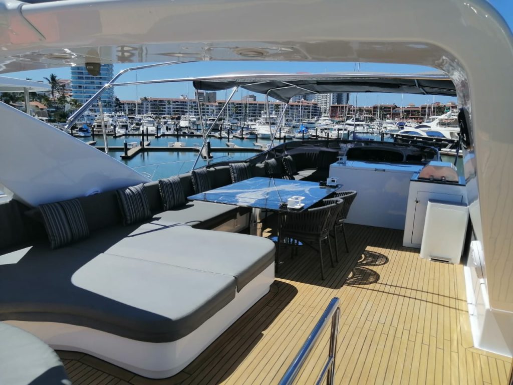 Luxury Yacht Puerto Vallarta - Azimut 85 (2017)