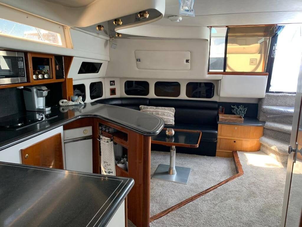 Cheap yacht in Puerto Vallarta - Sea Ray 46