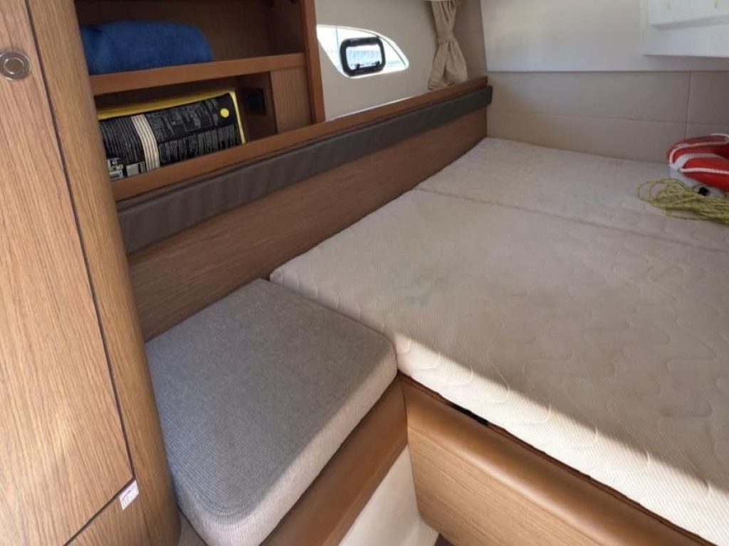 Beneteau 35 - Yacht Rental Punta Mita