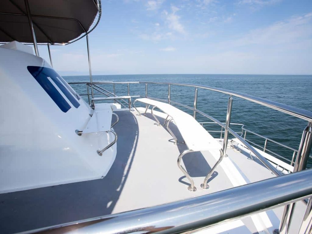 Catamarán-72-FT-en-Puerto-Vallarta-en-renta-(1)