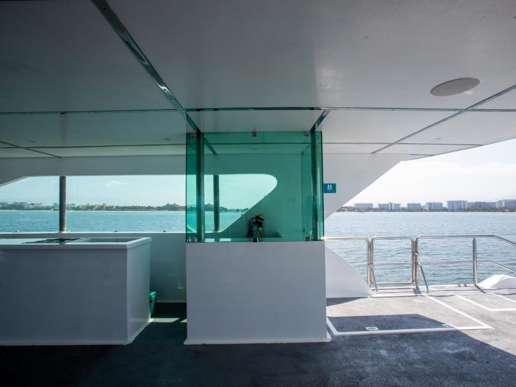 Catamarán-72-FT-en-Puerto-Vallarta-en-renta-(7)