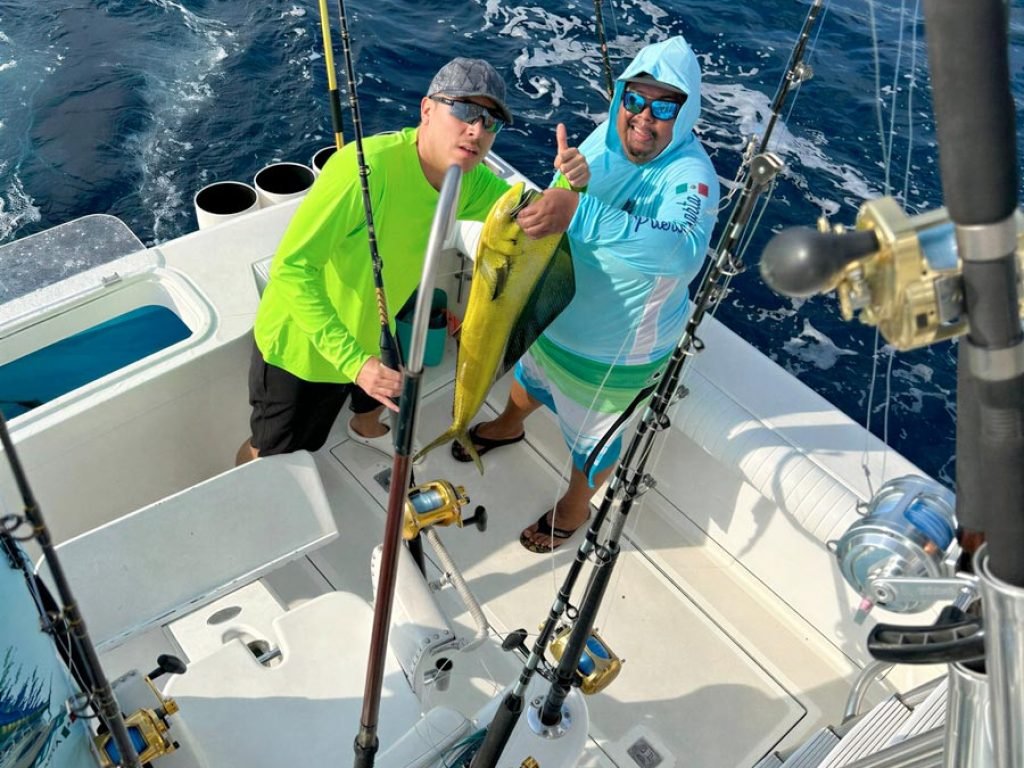 Lancha de Pesca en Nuevo Vallarta Electra 35