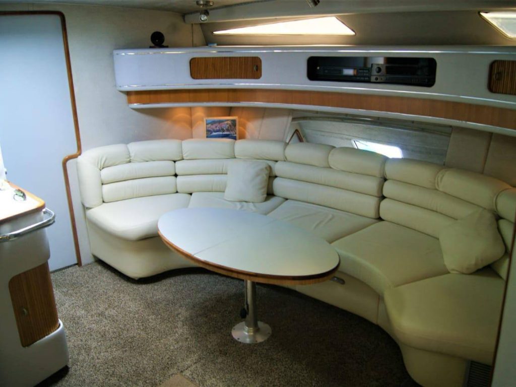 Cheap yacht in Puerto Vallarta - Sea Ray 42