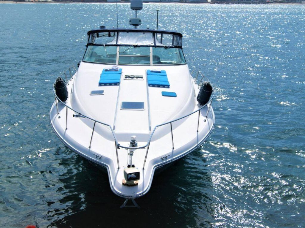 Cheap yacht in Puerto Vallarta - Sea Ray 42