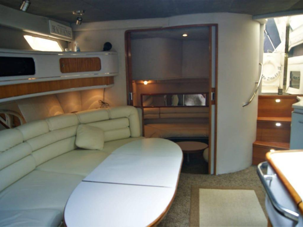 Cheap yacht in Puerto Vallarta - Sea Ray 42
